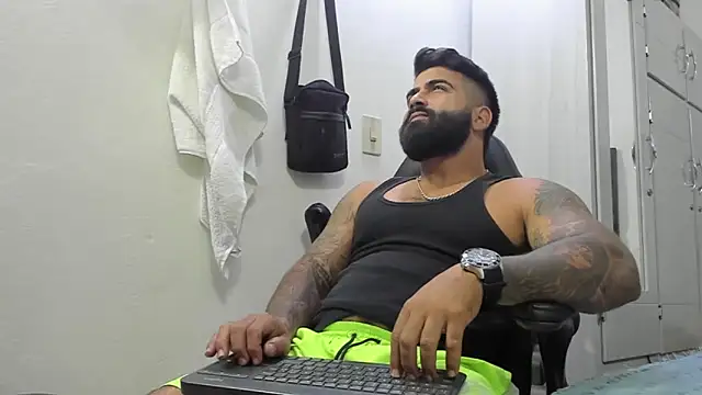 Snapshot of Lyon_vach chatting on 01/18/25, 02:33 Lyon vach online show from 01/18/25, 02:33