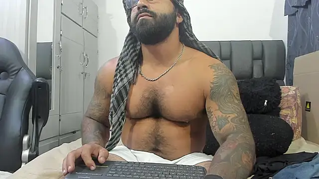 Snapshot of Lyon_vach chatting on 01/29/25, 11:04 Lyon vach online show from 01/29/25, 11:04