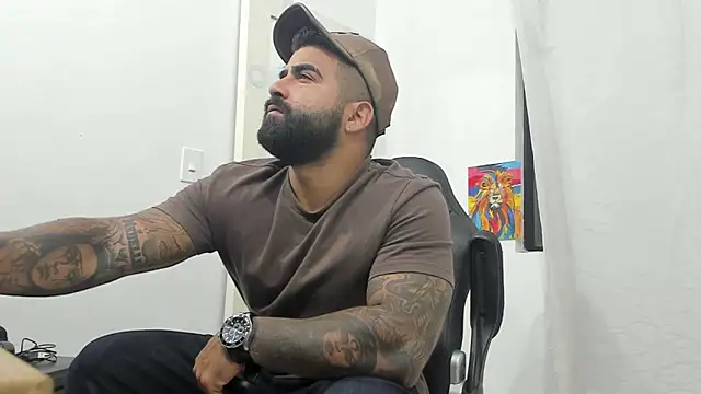 Snapshot of Lyon_vach chatting on 03/17/25, 03:07 Lyon vach online show from 03/17/25, 03:07