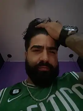 Snapshot of Lyon_vach chatting on 10/16/25, 04:52 Lyon vach online show from 10/16/25, 04:52