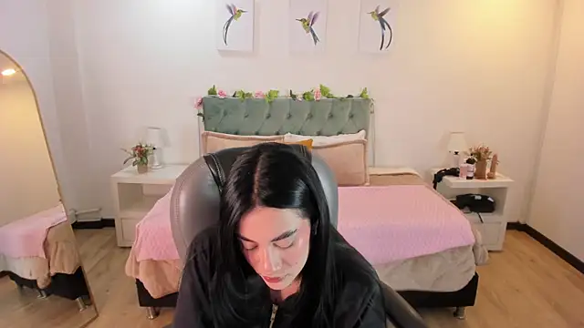 Icysweetcam online show from 07/18/26, 12:31