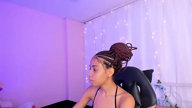 Abigail Wilson  online show from 01/06/25, 08:39