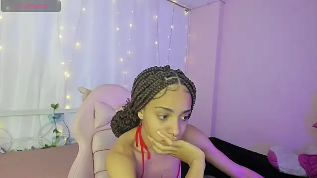 Abigail Wilson  online show from 02/12/25, 08:40