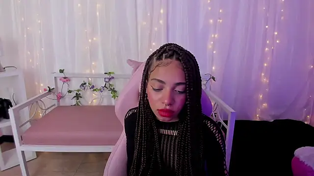 Abigail Wilson  online show from 02/19/25, 11:36