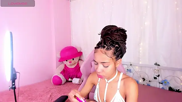 Abigail Wilson  online show from 03/08/25, 07:53