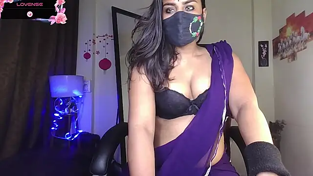 Black-Pearll online show from 03/03/26, 07:03