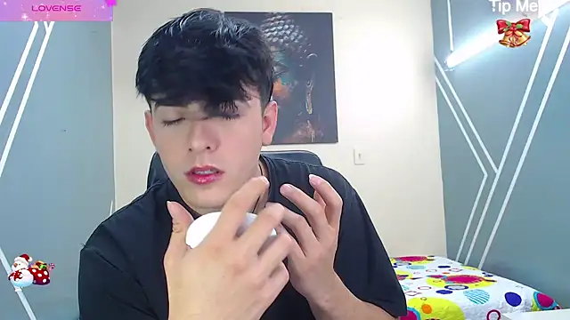 Snapshot of nolan_twink1 chatting on 12/13/24, 06:38 nolan twink1 online show from 12/13/24, 06:38