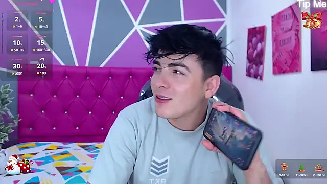 Snapshot of nolan_twink1 chatting on 12/15/24, 12:29 nolan twink1 online show from 12/15/24, 12:29