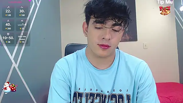 Snapshot of nolan_twink1 chatting on 12/23/24, 05:54 nolan twink1 online show from 12/23/24, 05:54