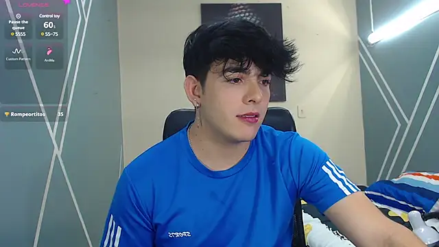 Snapshot of nolan_twink1 chatting on 01/17/25, 05:41 nolan twink1 online show from 01/17/25, 05:41