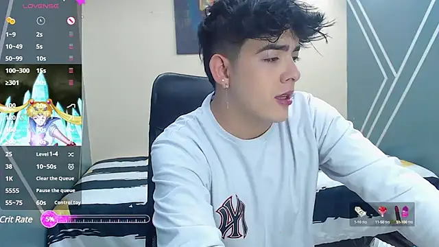 Snapshot of nolan_twink1 chatting on 02/01/25, 05:37 nolan twink1 online show from 02/01/25, 05:37