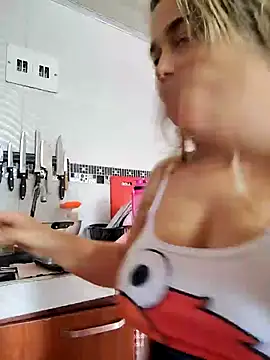 LaurenWelly  online show from 02/17/25, 08:15