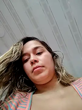 LaurenWelly  online show from 02/22/25, 08:42