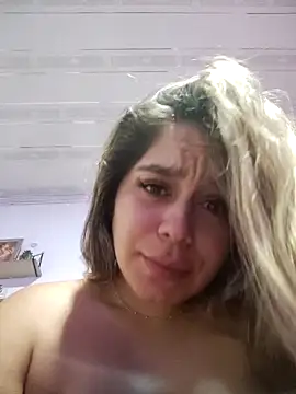 LaurenWelly  online show from 09/22/25, 10:39