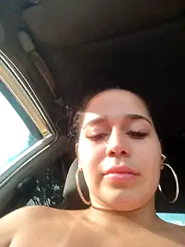 LaurenWelly  online show from 10/18/25, 09:04