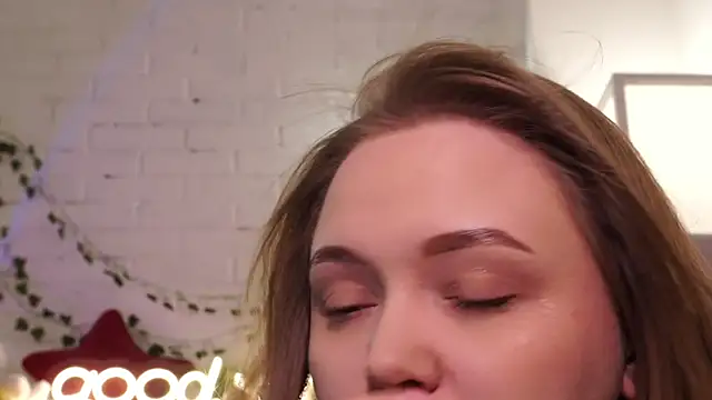 MonicaAsis online show from 04/25/26, 06:27