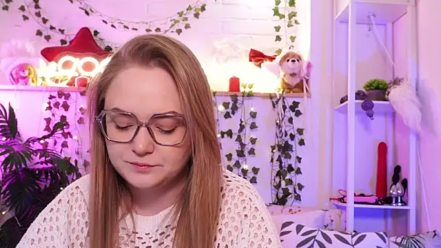 MonicaAsis online show from 06/03/26, 06:02