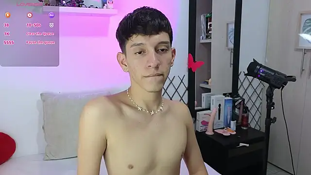 milky  boy  online show from 03/07/25, 03:51