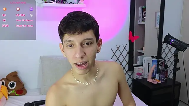 milky  boy  online show from 03/14/25, 03:59