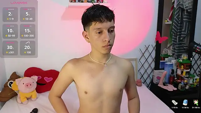 milky  boy  online show from 11/14/25, 04:00