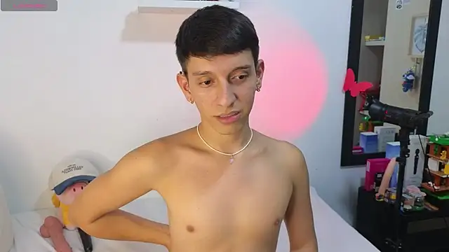 milky  boy  online show from 05/19/26, 01:56