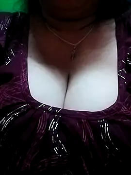 Snapshot of Rinki_Guptaa chatting on 01/07/25, 06:03 Rinki Guptaa online show from 01/07/25, 06:03