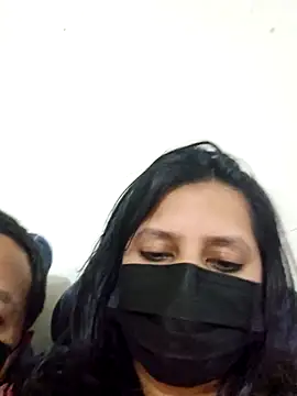 punecouple6 online show from 09/30/25, 06:46