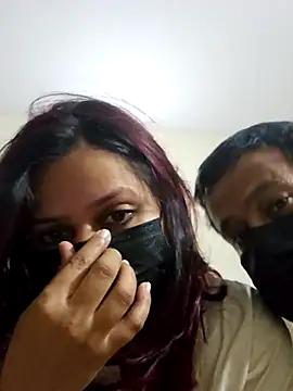 punecouple6 online show from 10/23/25, 07:12