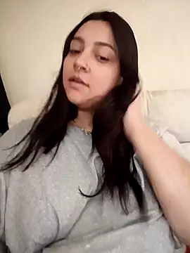 Snapshot of CORALINE_GREYM chatting on 10/10/25, 03:22 CORALINE GREYM online show from 10/10/25, 03:22