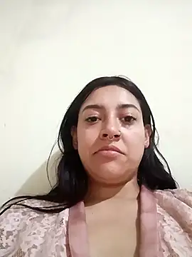 Snapshot of CORALINE_GREYM chatting on 11/12/25, 02:01 CORALINE GREYM online show from 11/12/25, 02:01