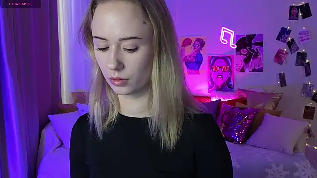 Snapshot of SashaBrooks chatting on 01/17/26, 01:16 SashaBrooks online show from 01/17/26, 01:16