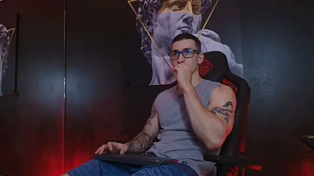 JacksonOlsenn online show from 10/21/25, 08:42