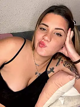 susanahart online show from 12/02/24, 02:31