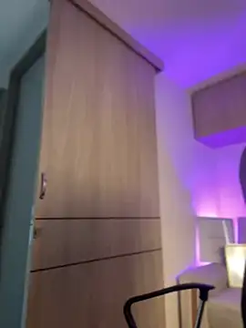 maddy bronw  online show from 01/13/25, 10:35