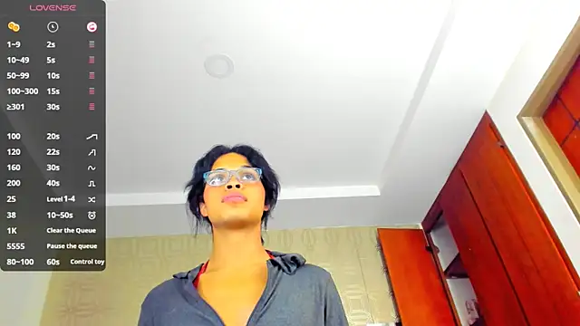 evelyn wine online show from 02/27/25, 11:04