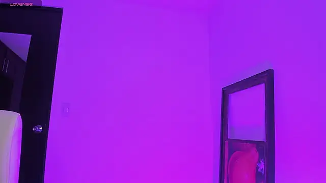 TinaJonnes  online show from 02/04/26, 09:04