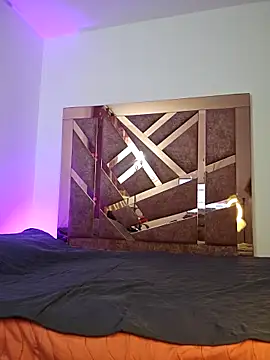 sharondeluxe1 online show from 04/25/26, 04:37