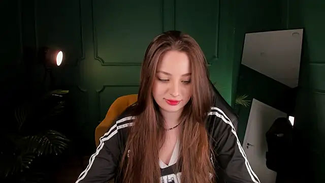 MoonLissa online show from 01/17/25, 04:36