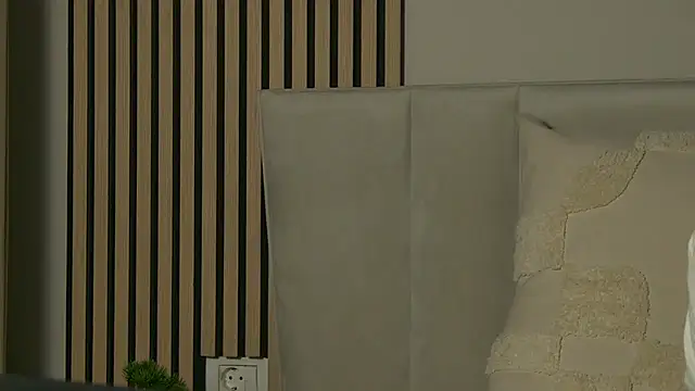 AngeliqueSkye online show from 10/03/25, 03:14