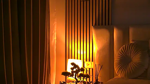 AngeliqueSkye online show from 12/03/25, 04:09