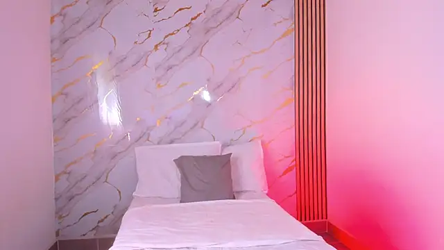 Snapshot of coralcarter1 chatting on 09/09/25, 02:05 coralcarter1 online show from 09/09/25, 02:05