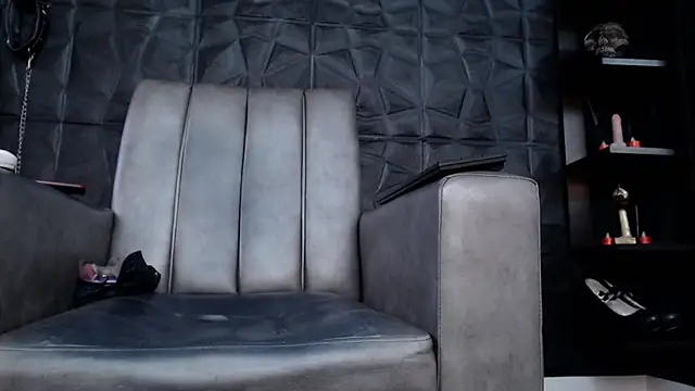 Snapshot of Agata_Darkness chatting on 09/17/25, 06:31 Agata Darkness online show from 09/17/25, 06:31