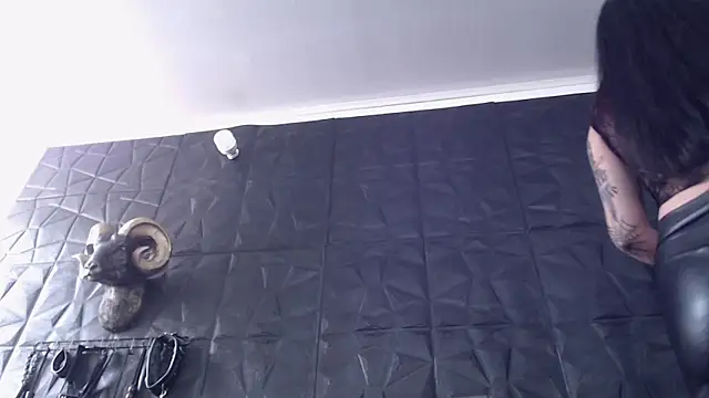 Agata Darkness online show from 03/03/26, 07:09