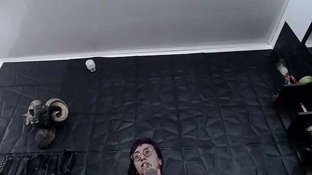 Agata Darkness online show from 04/04/26, 09:45