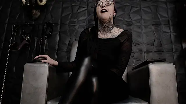 Agata Darkness online show from 07/04/26, 11:33