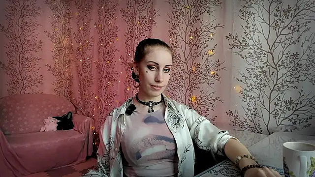 Snapshot of Mary0Lou chatting on 02/14/26, 08:00 Mary0Lou online show from 02/14/26, 08:00