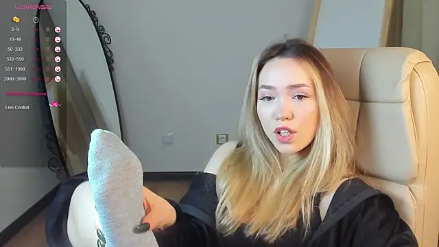 Evia r0se online show from 01/17/25, 11:38