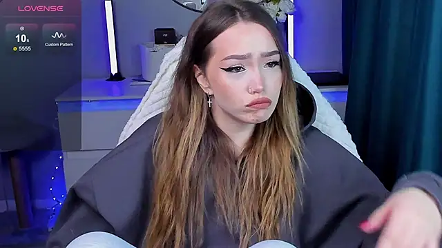 Evia r0se online show from 11/10/25, 02:27