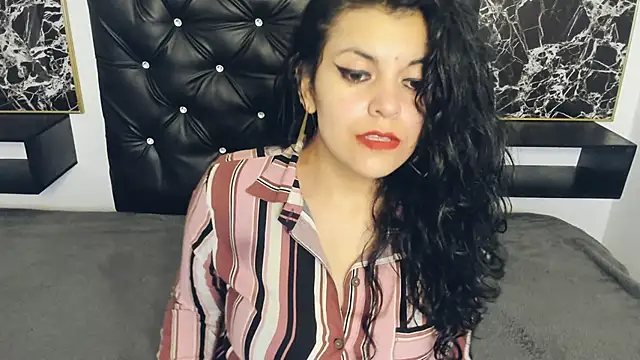 scarlett w0lf online show from 02/05/25, 03:20