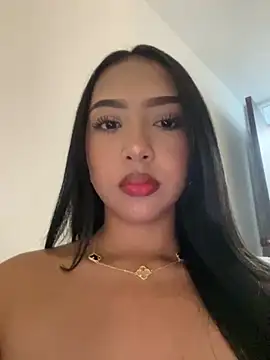 Snapshot of SOPHIACANDY19_ chatting on 10/30/25, 09:59 SOPHIACANDY19 online show from 10/30/25, 09:59